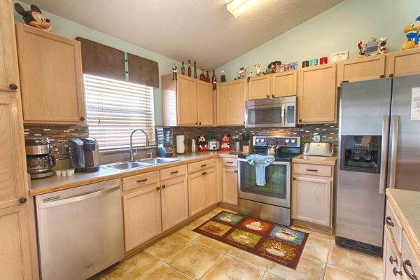 Orlando vacation rental with kitchen
