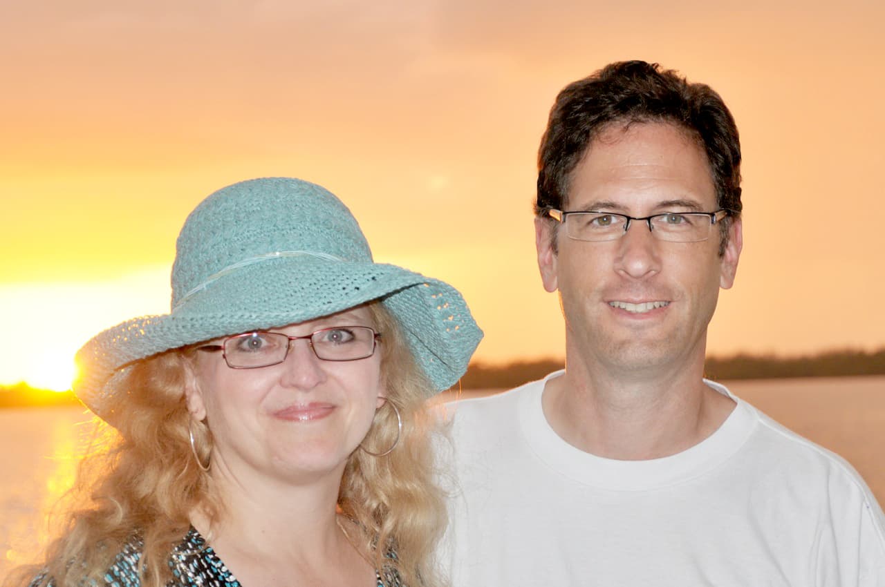 Rob & Donna, owners of Breezy Oak Villas in Orlando.